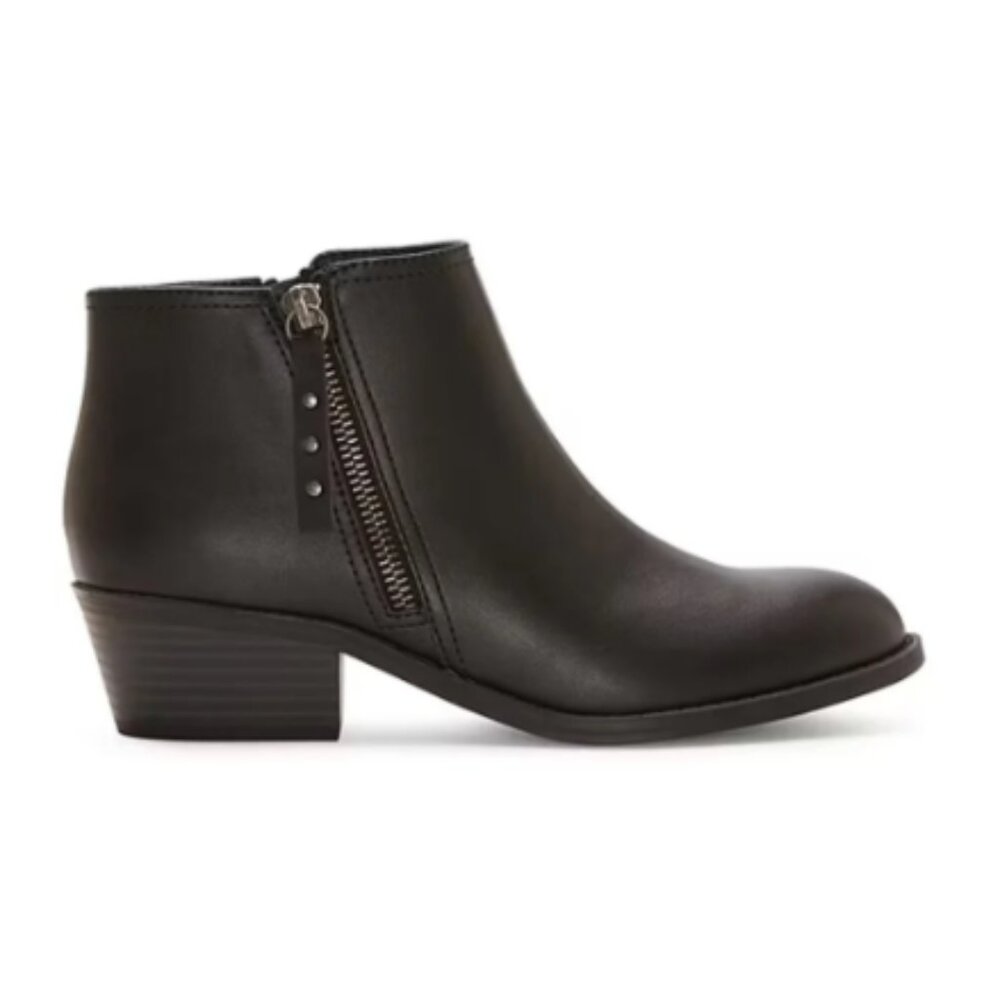 NWT Arizona Womens Camino Stacked Heel Booties